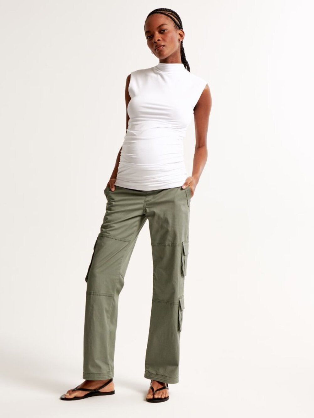 NWT Women's Maternity Relaxed Cargo Pant